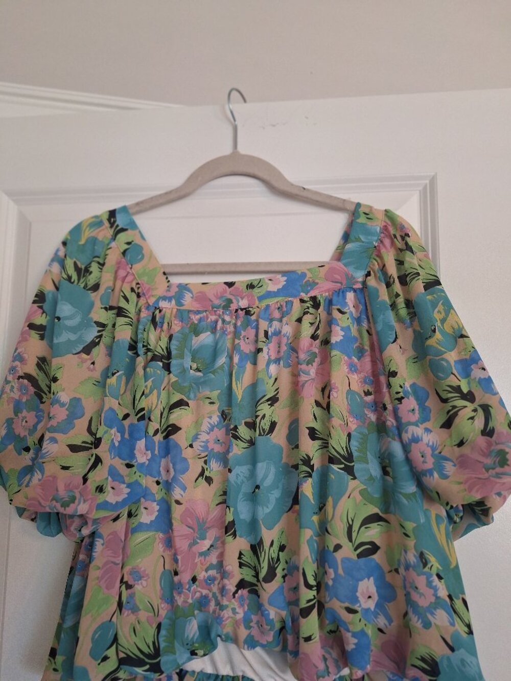 Entro Bubble Hem Top